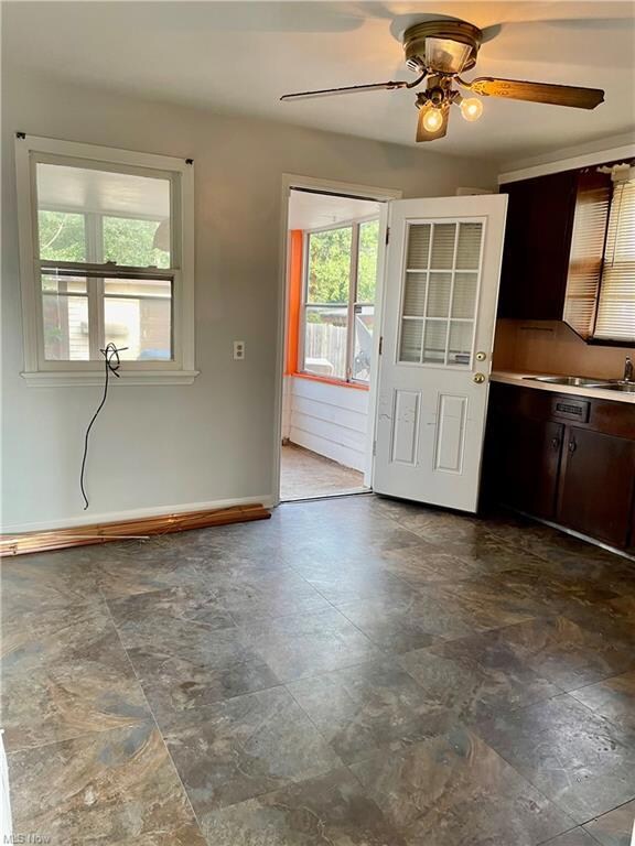 5147 Thomas St, Maple Heights, OH 44137 - photo 7