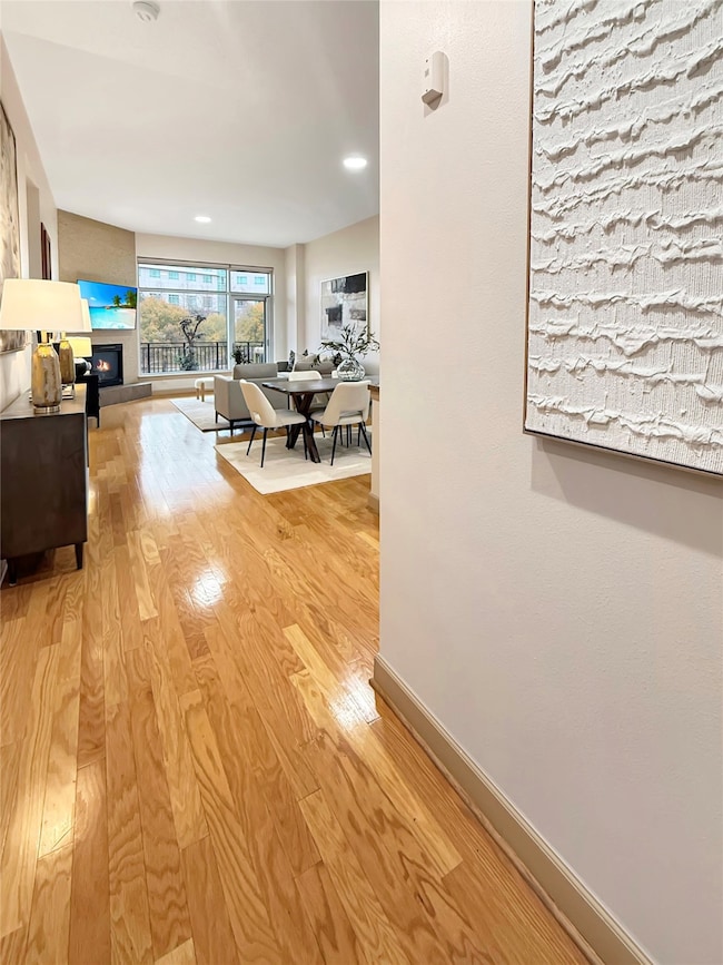 This unit is Conveniently located steps away from