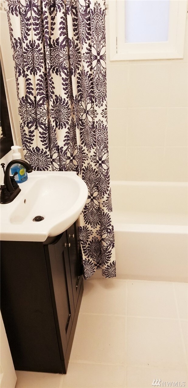 16626 Pleasant Beach Dr SE, Yelm, WA 98597 - photo 4