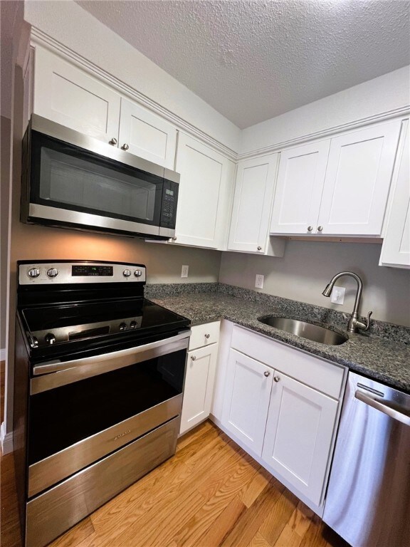 1371 Mendon Rd unit 23, Woonsocket, RI 02895 - photo 4