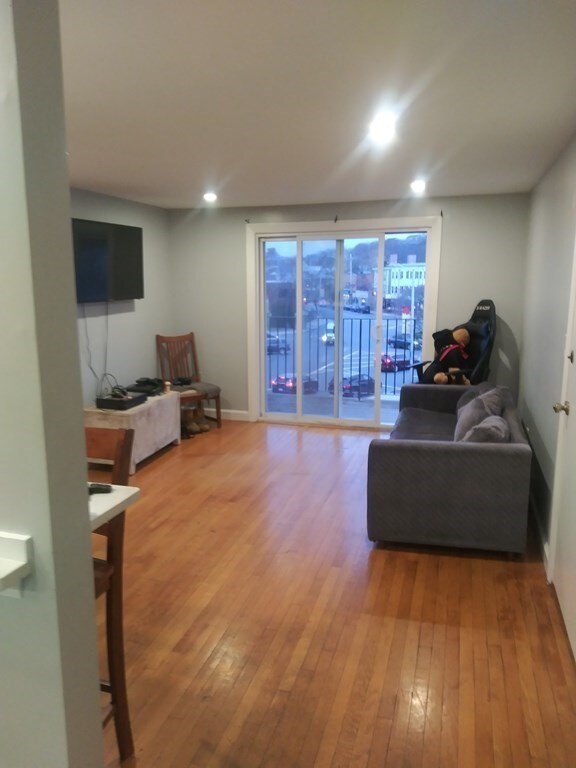 36 Essex St, Saugus, MA 01906 - photo 3