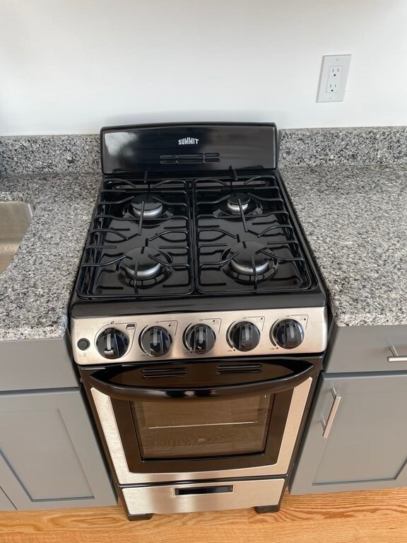 64 Market St unit 410, Lynn, MA 01901 - photo 4