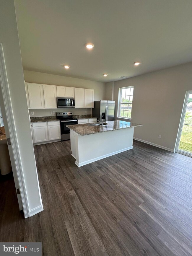 128 Lyon Ridge Rd, Shepherdstown, WV 25443 - photo 6