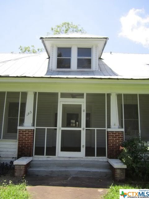 1313 W San Antonio St, San Marcos, TX 78666 - photo 6