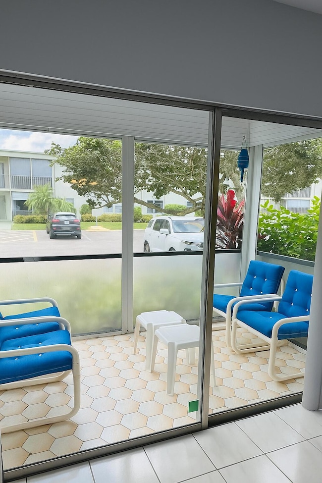 7527 S Oriole Blvd unit 1030, Delray Beach, FL 33446 - photo 4