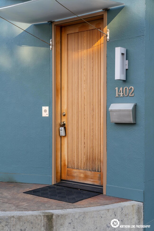 Exterior_4