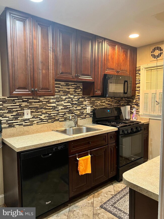 2147 Firethorn Rd, Middle River, MD 21220 - photo 5