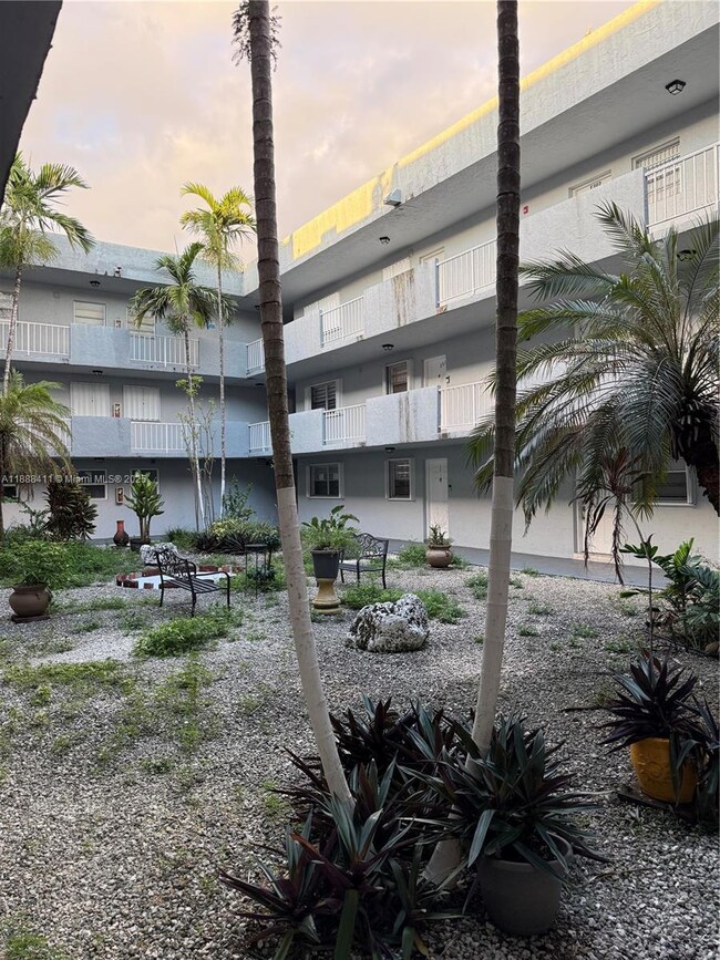 1725 W 60th St unit F105, Hialeah, FL 33012 - photo 3