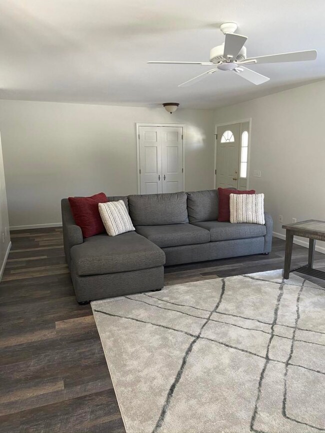 3725 Monaghan Point inside
