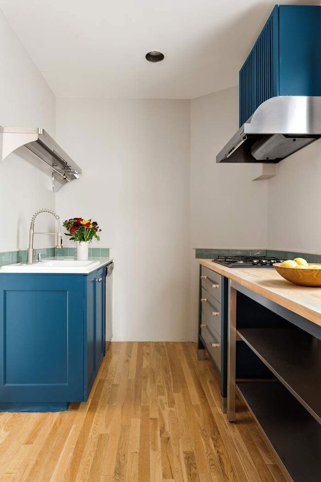 529 E 12th St unit E5E7, New York, NY 10009 - photo 4