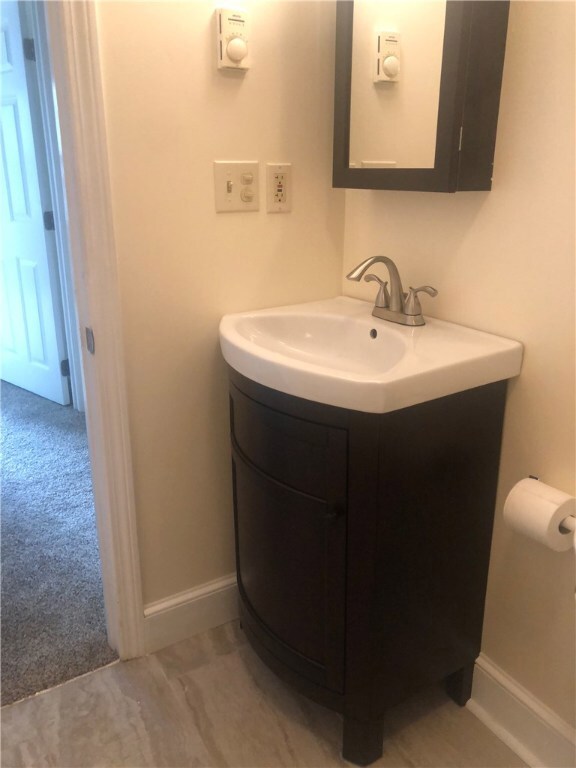 66 Continental Dr unit A, Middletown, RI 02842 - photo 3