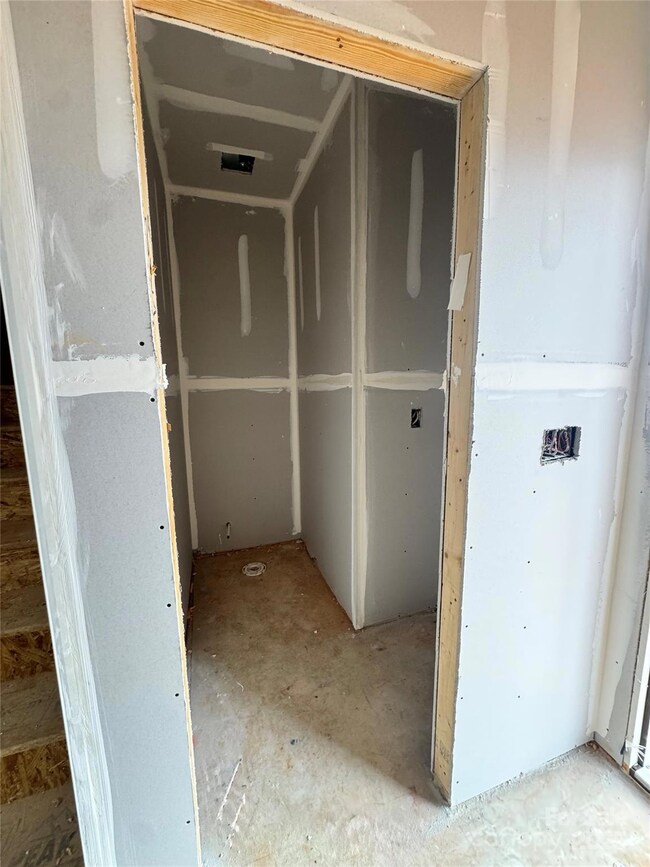 720 Inwood Hill Dr unit 9, Gastonia, NC 28056 - photo 5