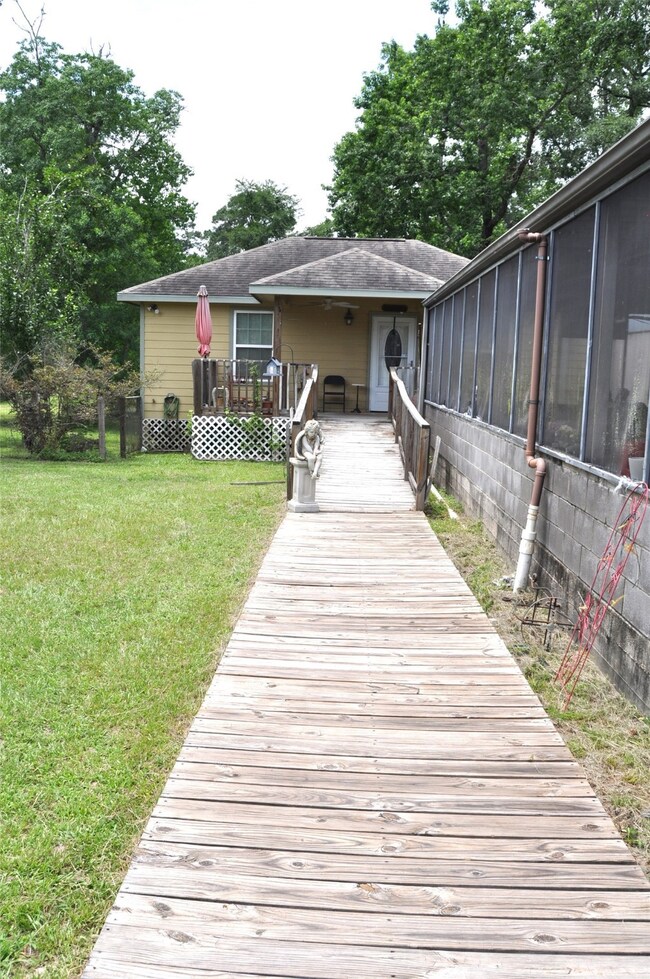 9103 Pine Ln, Magnolia, TX 77354 - photo 4