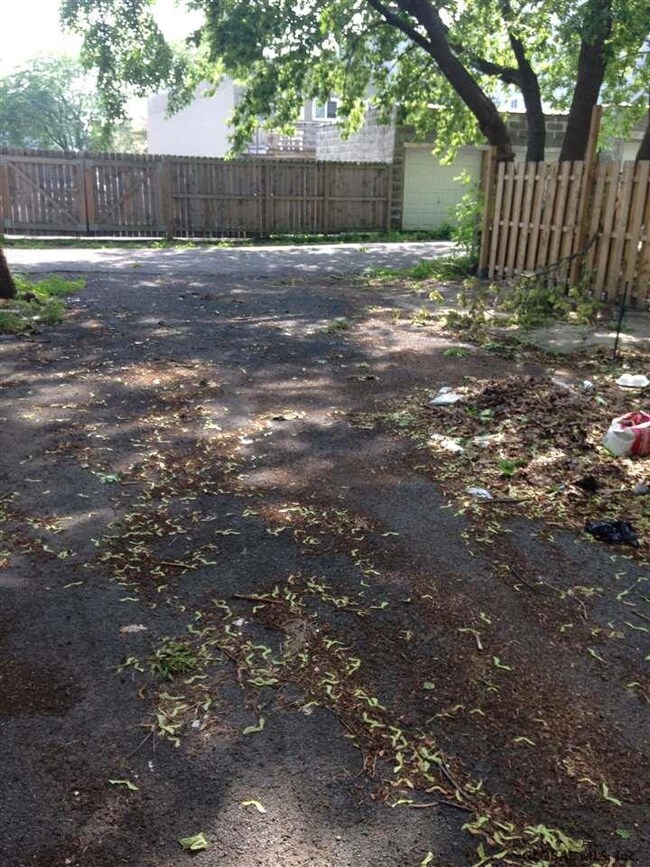 470 Hamilton St, Albany, NY 12203 - photo 4