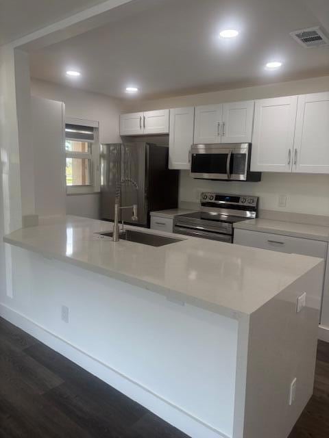 1022 Circle Dr unit D, Delray Beach, FL 33445 - photo 3