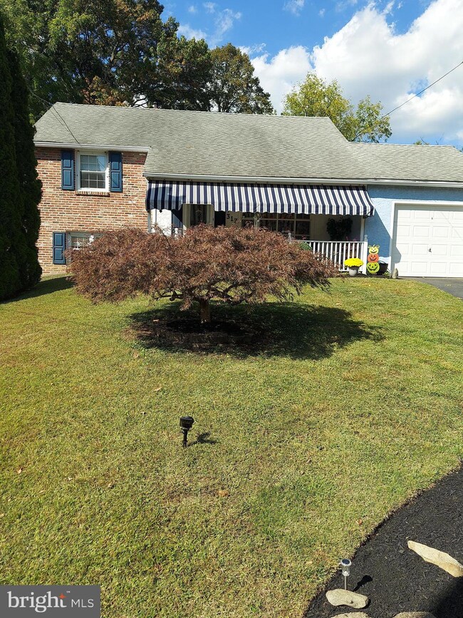 317 Rolling Creek Rd, Swarthmore, PA 19081 - photo 2