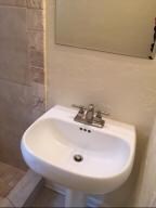 530 39th St unit Rear Efficiency, West Palm Beach, FL 33407 - photo 5