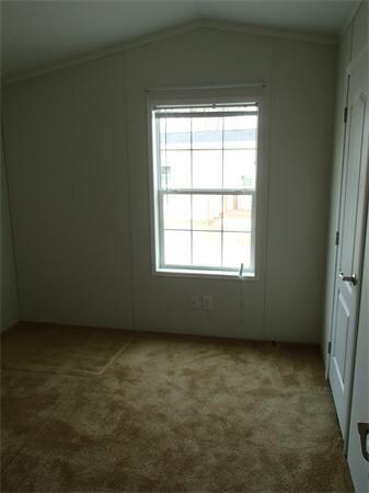 557-34 SW Cutoff unit 34, Auburn, MA 01501 - photo 2