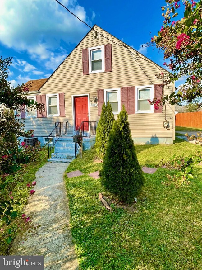 5813 63rd Ave, Riverdale, MD 20737 - photo 3