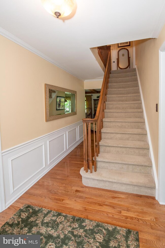 351 Old Mill Dr, Langhorne, PA 19047 - photo 4