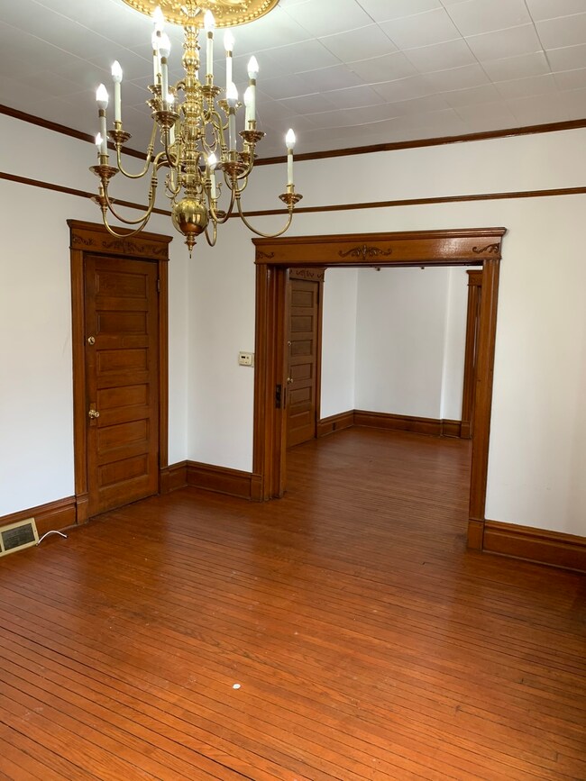 222 N West St unit 1, Waukegan, IL 60085 - photo 5