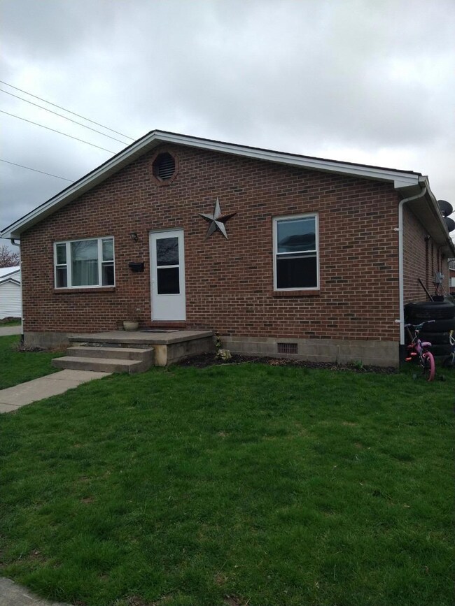 513 E Main St, Blanchester, OH 45107 - photo 2