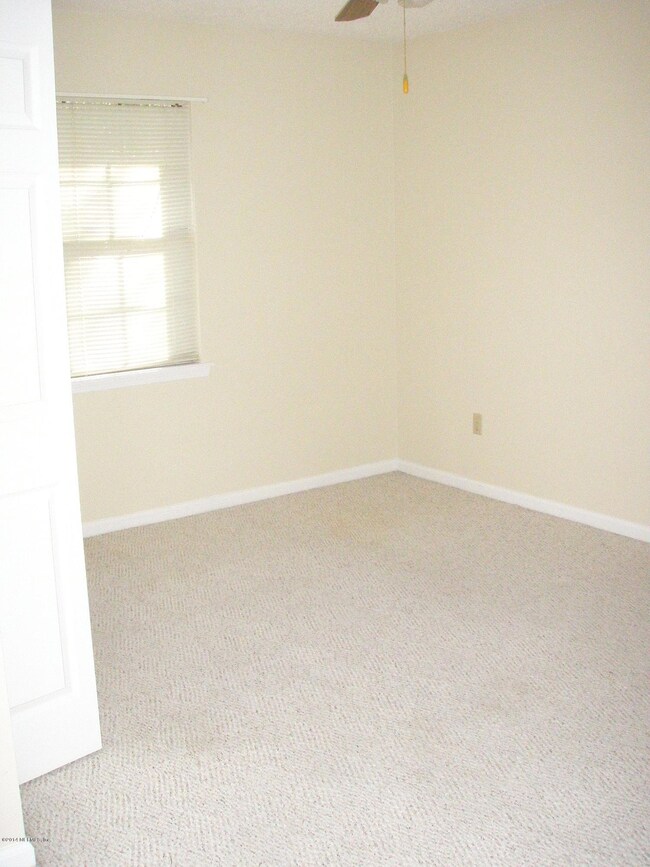 3981 Hatchling Ct, Jacksonville, FL 32210 - photo 5