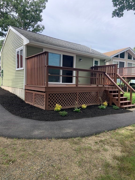 63 Silver Lake Rd unit B, Bellingham, MA 02019 - photo 2