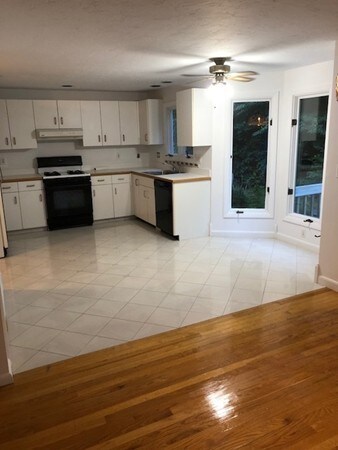 35 Pilgrim Village Rd unit 703, Taunton, MA 02780 - photo 2