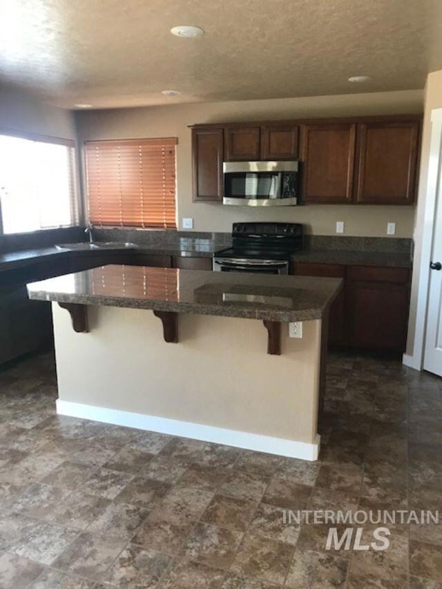 2852 N Rock Cliffs Ave, Kuna, ID 83634 - photo 4