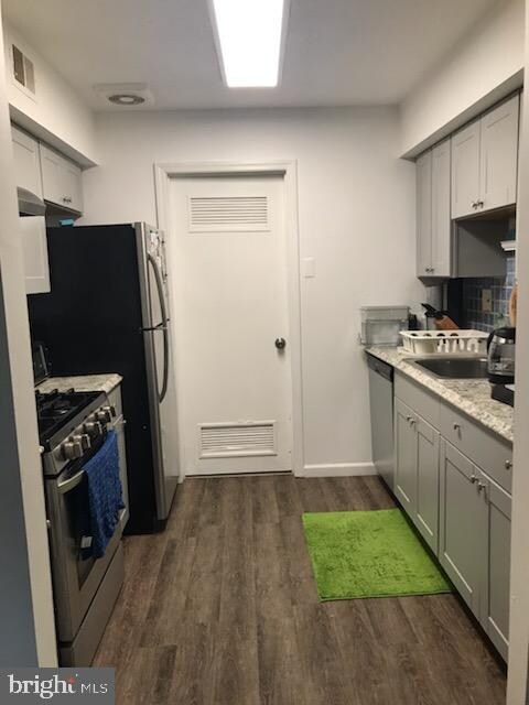 31 Sassafras Ln, Monmouth Junction, NJ 08852 - photo 4