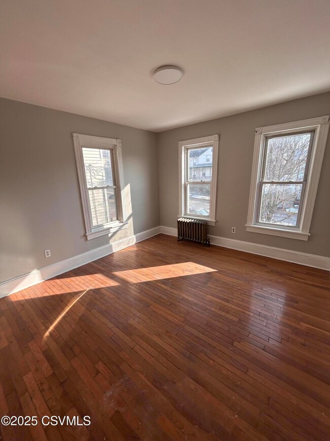 343 W Main St, Bloomsburg, PA 17815 - photo 5