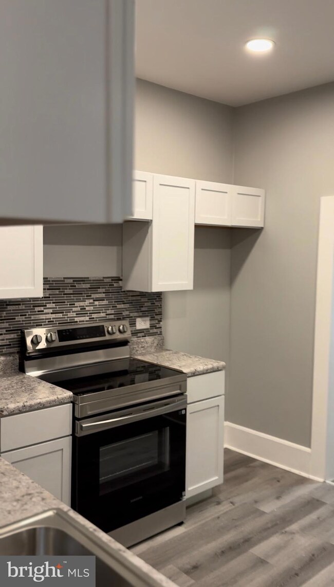 521 Windsor St, Reading, PA 19601 - photo 6