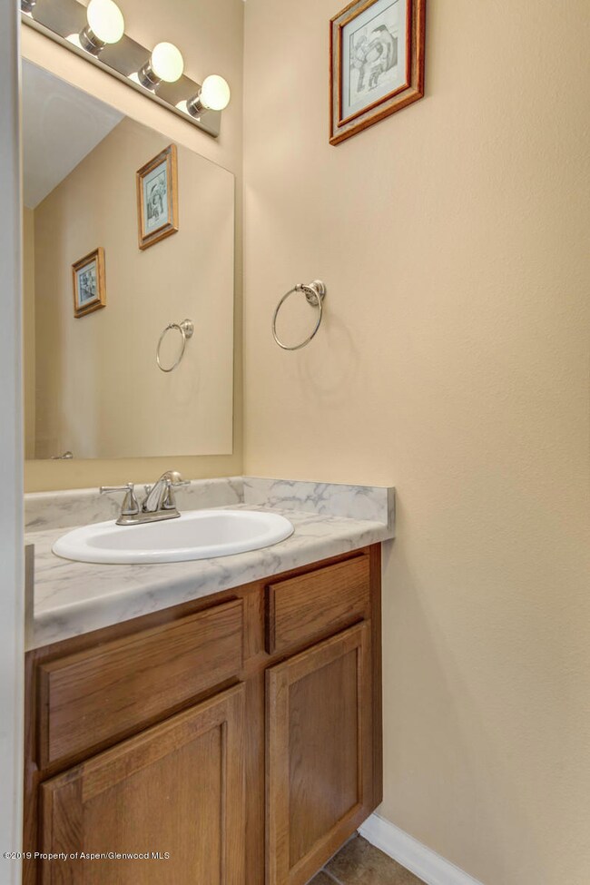 15_140cliffviewcircle15_mls