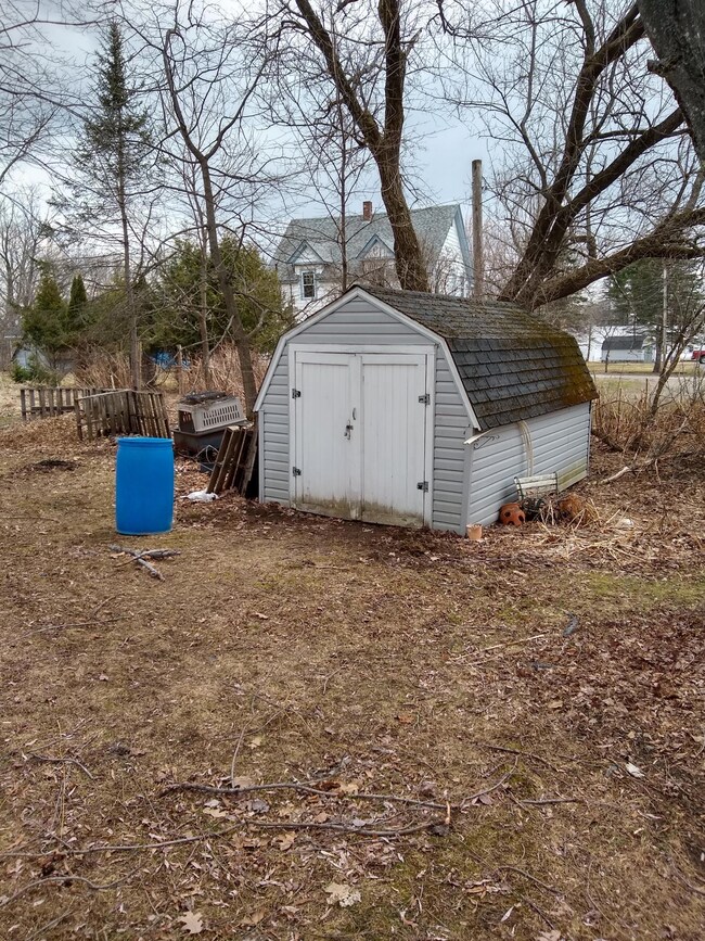 19 Penobscot Ave, Howland 26