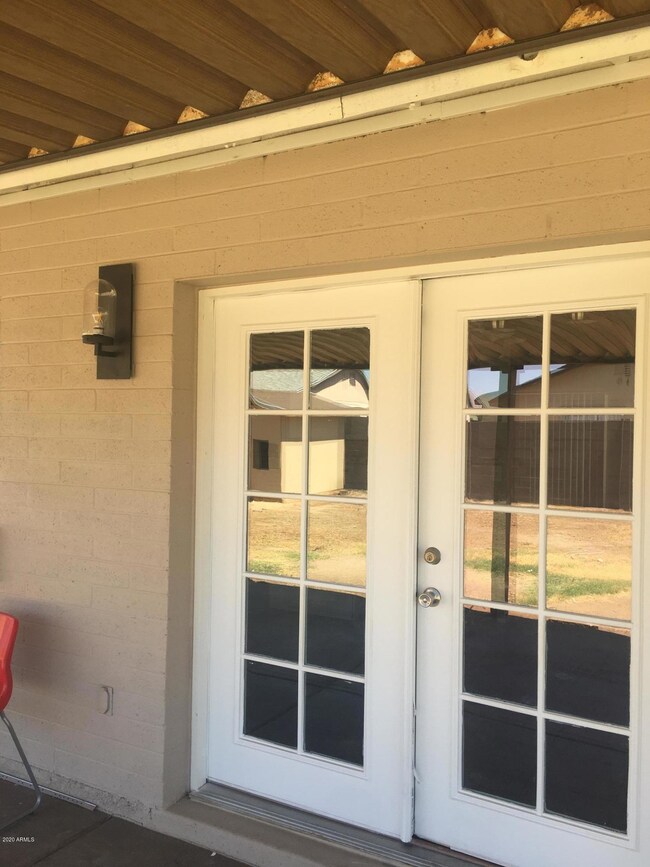 7734 W Devonshire Ave, Phoenix, AZ 85033 - photo 2