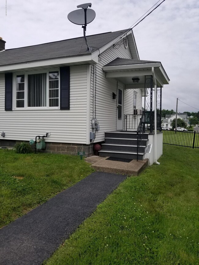 608 Dundaff St, Scranton, PA 18519 - photo 2