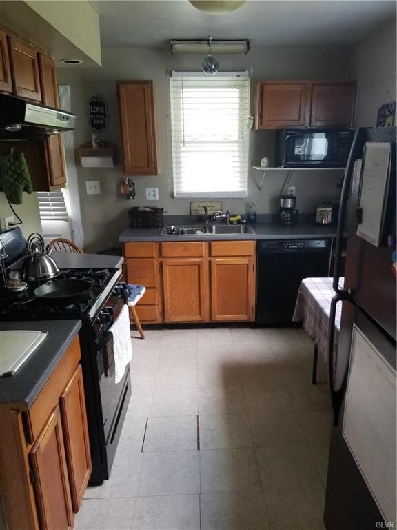 922 E Juniata St, Allentown, PA 18103 - photo 4