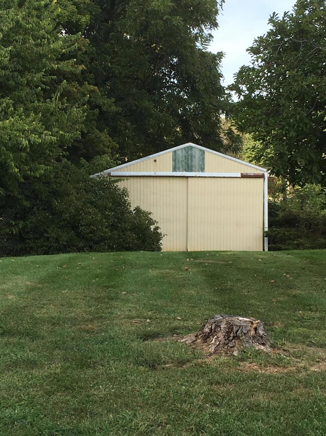 11320 Jacksontown Rd, Thornville, OH 43076 - photo 4