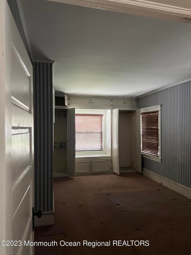 367 W Park Ave, Oakhurst, NJ 07755 - photo 5