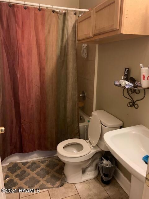 bathroom sw thruway