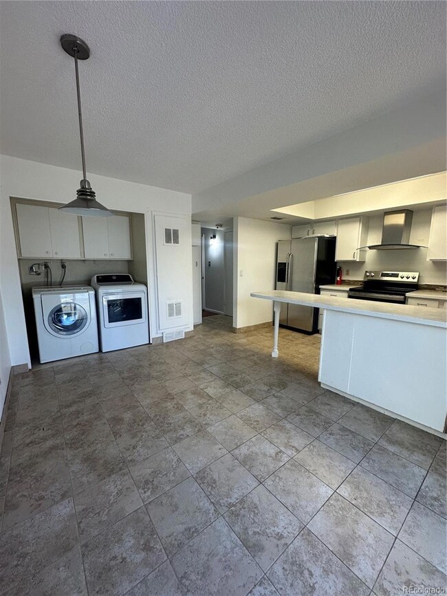 9032 E Mansfield Ave unit 404, Denver, CO 80237 - photo 5