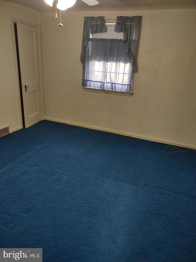 76 Strathaven Dr, Broomall, PA 19008 - photo 7