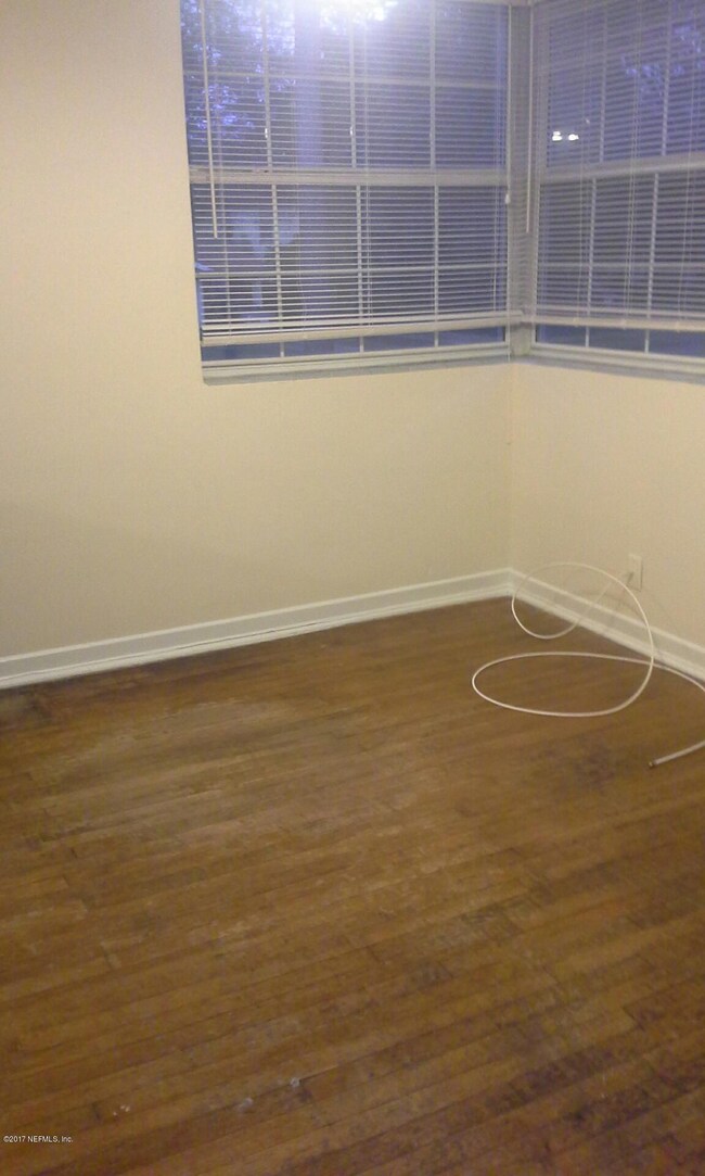 528 Talbot Ave, Jacksonville, FL 32205 - photo 4