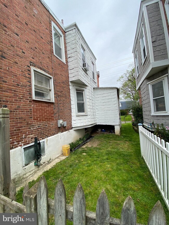 814 Clifton Ave, Darby, PA 19023 - photo 6