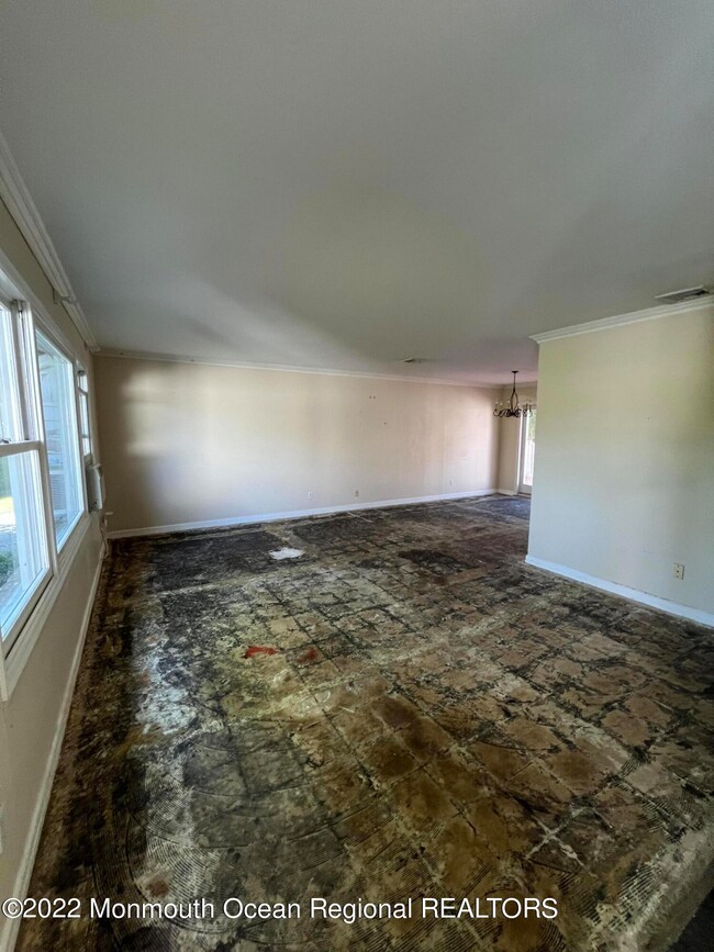 467 Brook Rd, Red Bank, NJ 07701 - photo 3