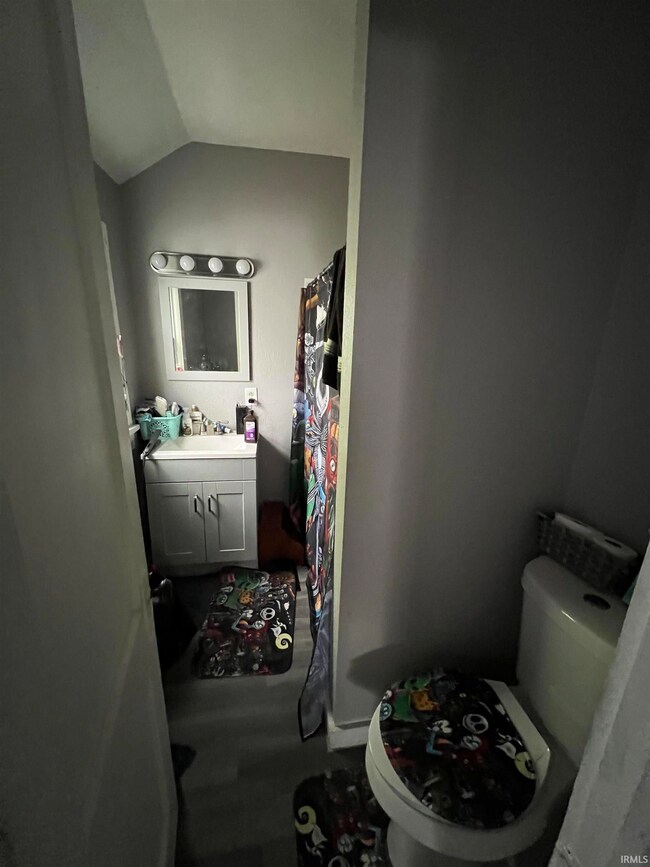 1304 S Main St, Auburn, IN 46706 - photo 3