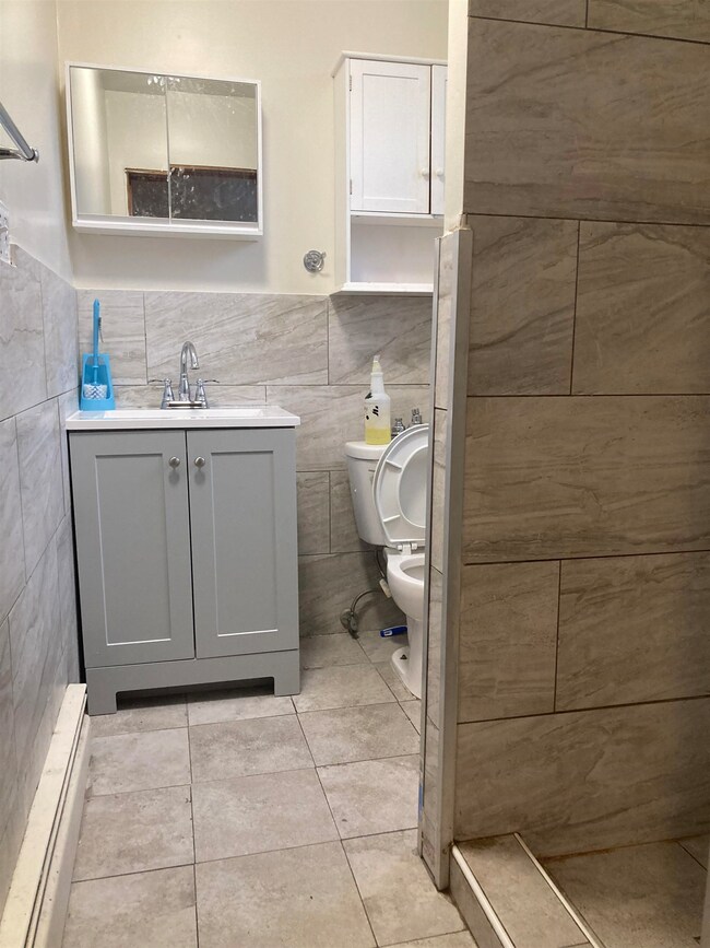 549 Newark Ave unit 3, Jersey City, NJ 07306 - photo 6