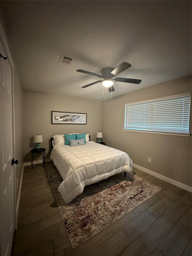 9803 Moa Ct, Conroe, TX 77385 - photo 6