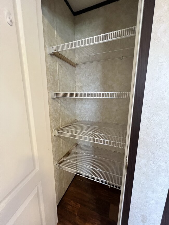 1652 Yoder Rd, Altamont, TN 37301 - photo 6